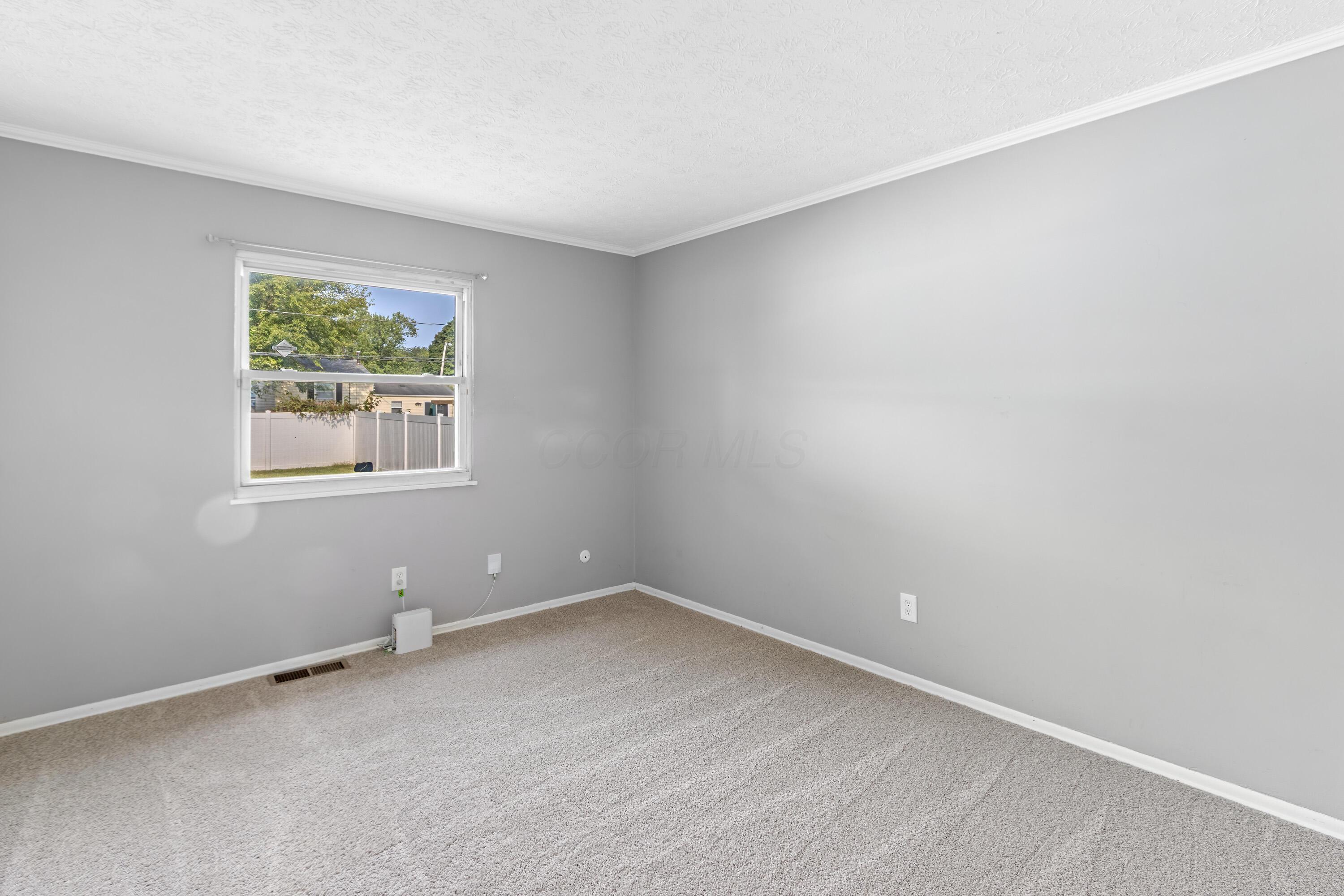 2977 Upton Road West Columbus, OH 43232 - Photo 18 of 38 2977 Upton Road West-17.jpg-FULL