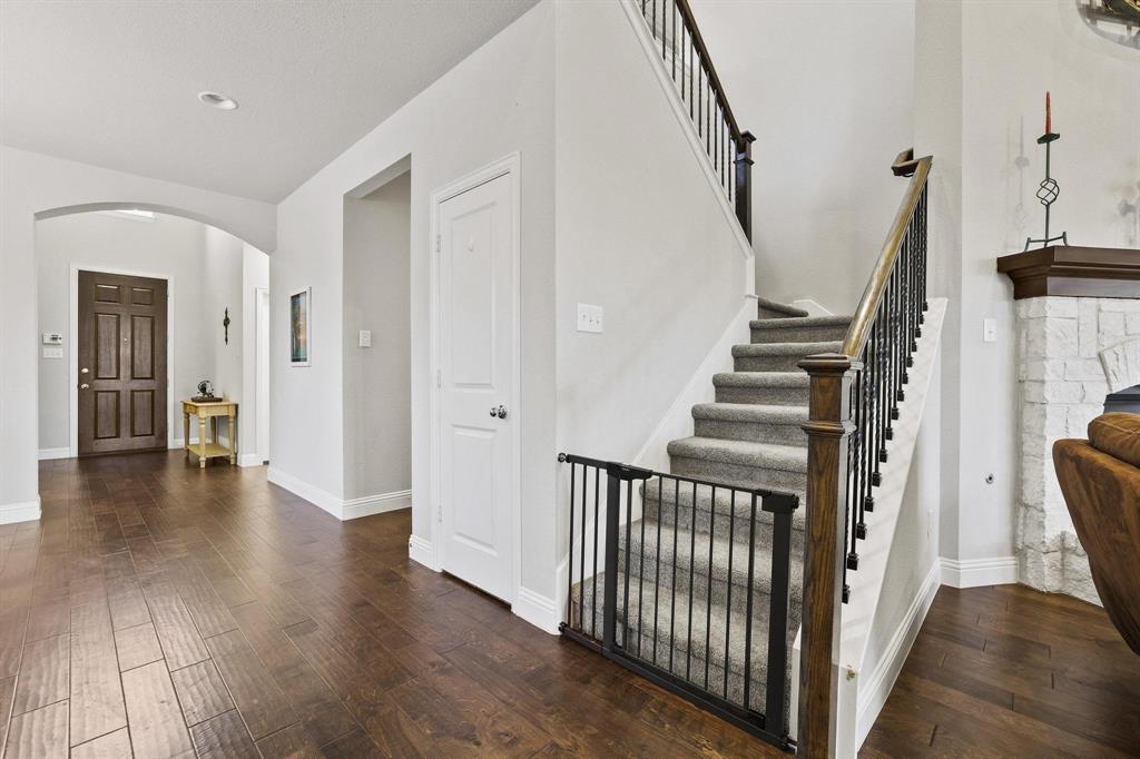 3500 Jersey Road Melissa, TX 75454 - Photo 11 of 40 a view of a hallway with wooden floor and entryway