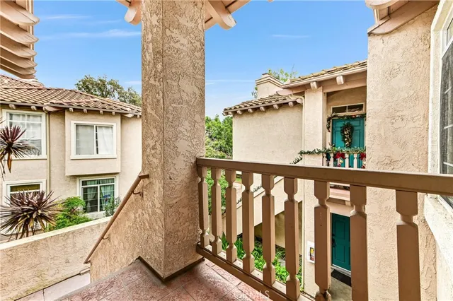 $585,000 | 3412 Cameo Drive, Unit 22, Oceanside, CA 92056