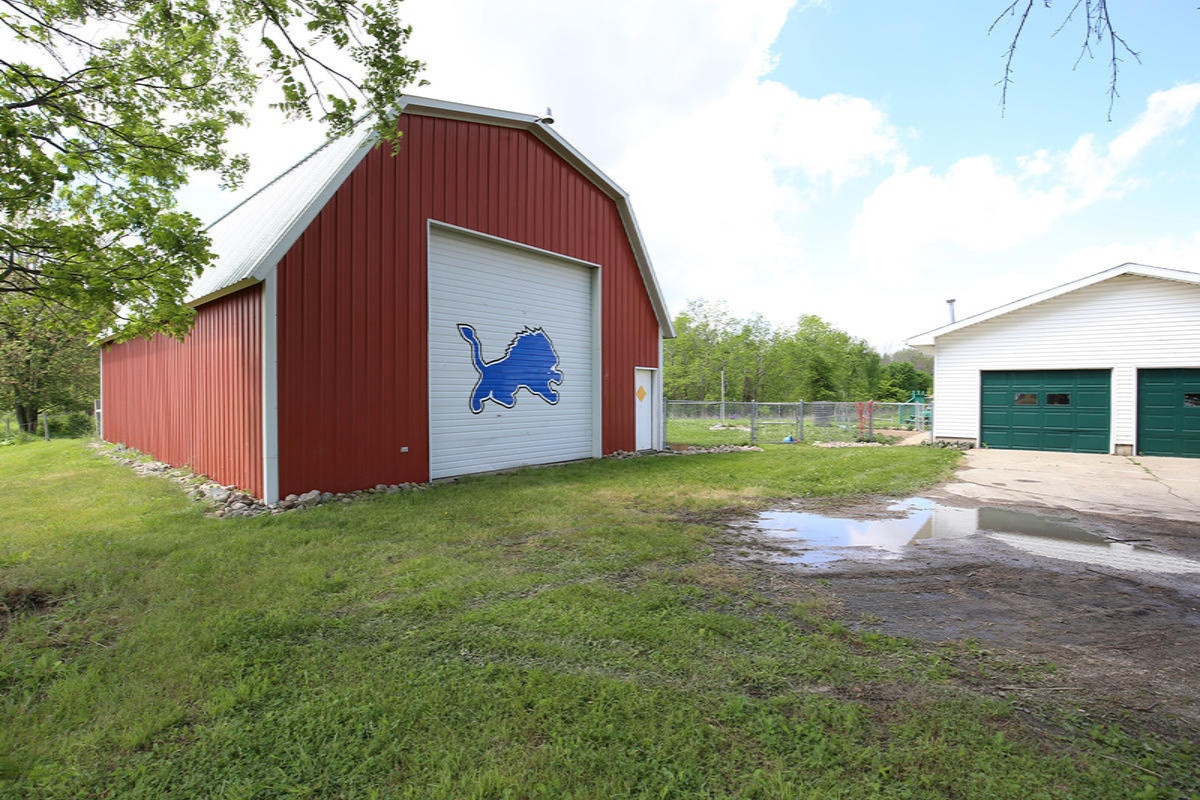 300 West Goodemoot Road Portland, MI 48875 - Photo 29 of 41 IMG_1032