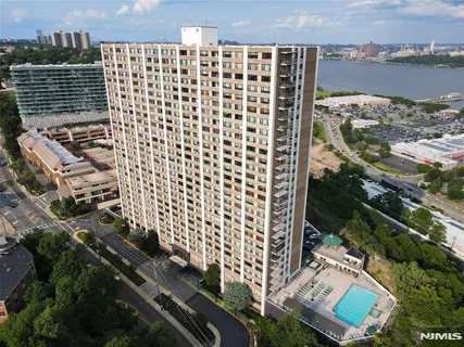 $229,000 | 250 Gorge Road, Unit 23A, Cliffside Park, NJ 07010