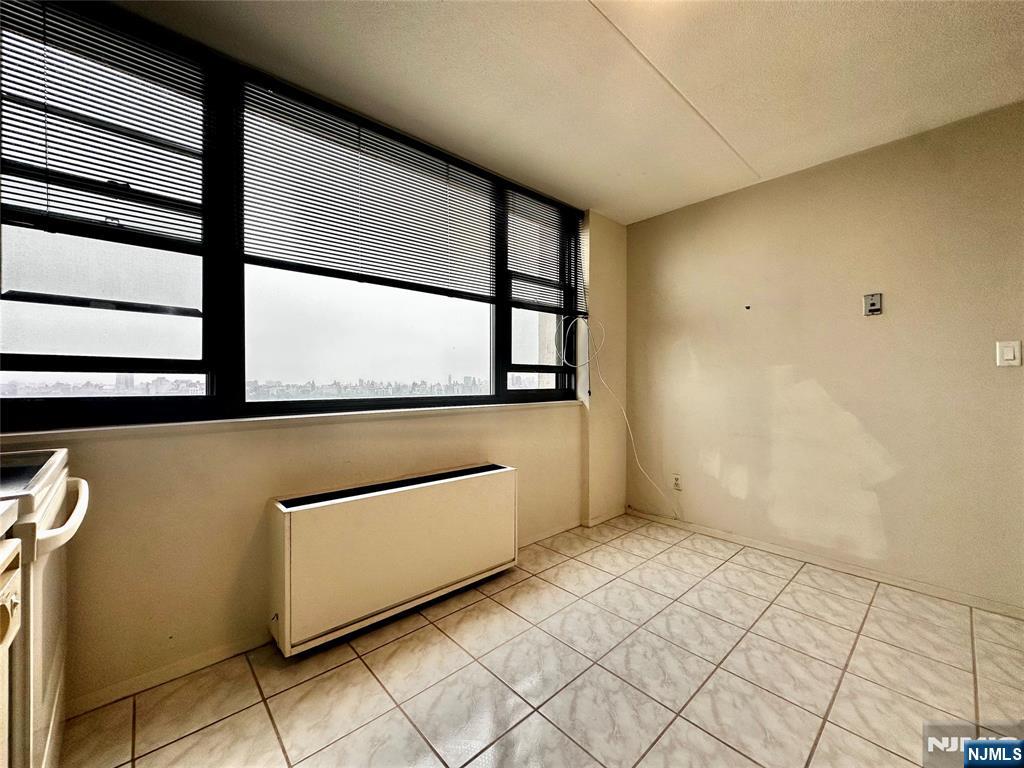 250 Gorge Road, Unit 23A Cliffside Park, NJ 07010 - Photo 15 of 41