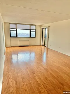 $229,000 | 250 Gorge Road, Unit 23A, Cliffside Park, NJ 07010