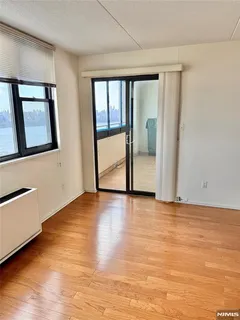 $229,000 | 250 Gorge Road, Unit 23A, Cliffside Park, NJ 07010