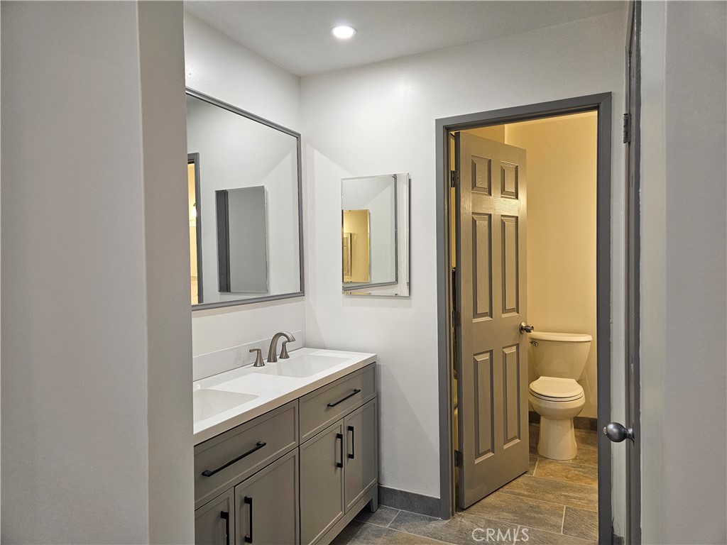 6509 Twin Cir Lane, Unit 7 Simi Valley, CA 93063 - Photo 14 of 22 extra sinks on Primary bedroom side