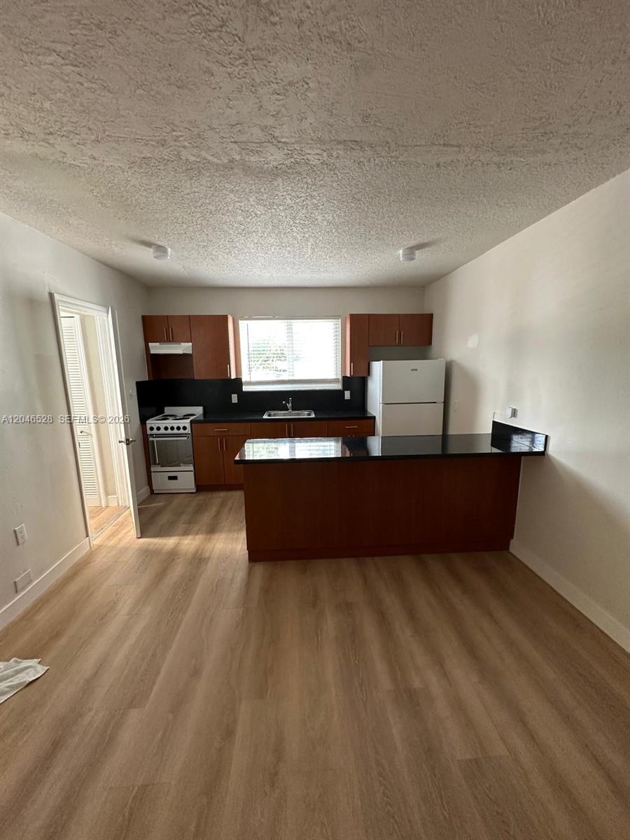 6805 Southwest 88th Street, Unit 18 Pinecrest, FL 33156 - Photo 18 of 18