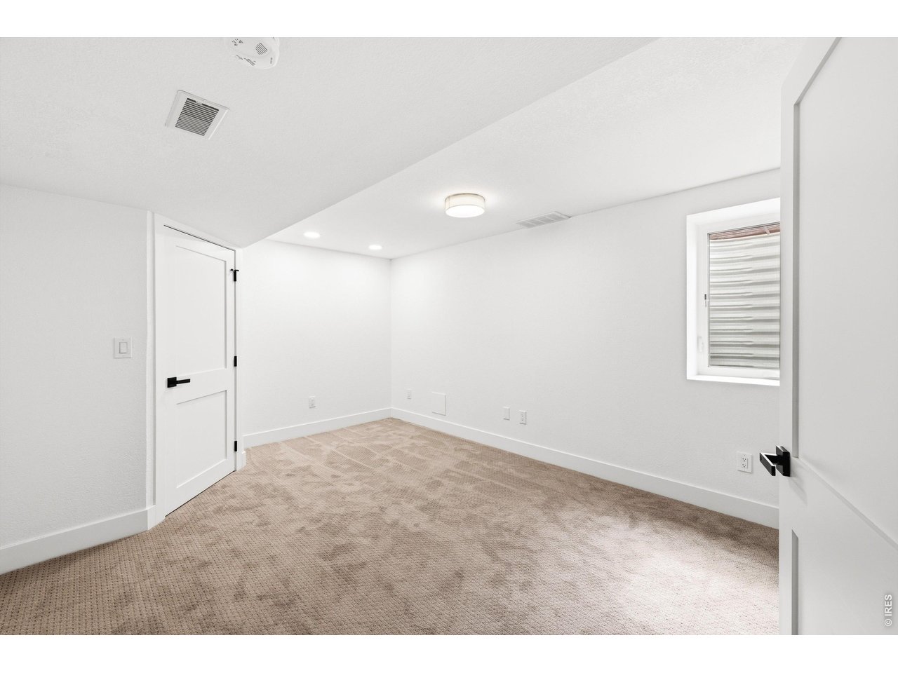 7750 Durham Way Boulder, CO 80301 - Photo 24 of 32 a view of an empty room