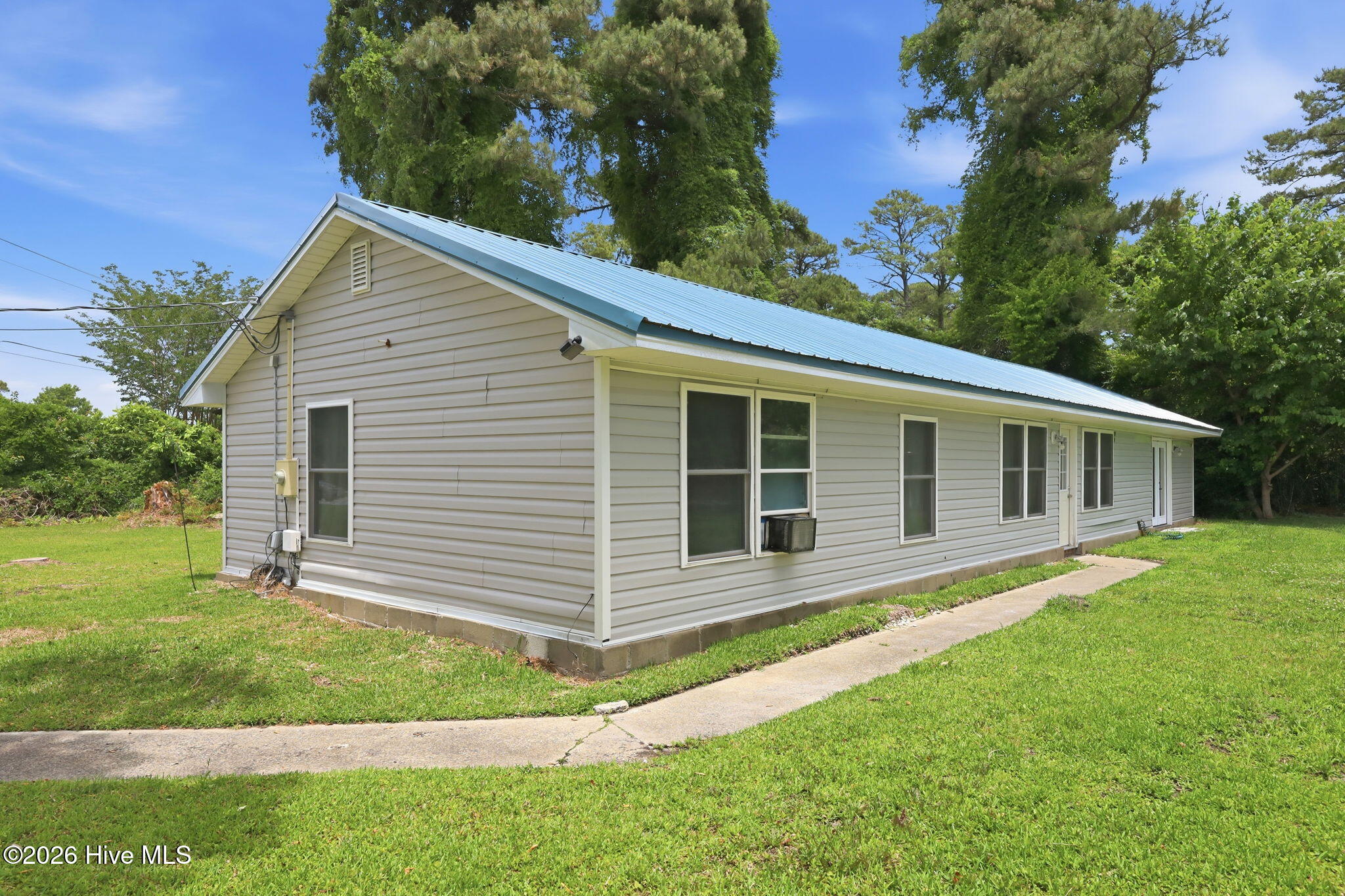 1239 Hibbs Road Newport, NC 28570 - Photo 3 of 17 1239 Hibbs Rd