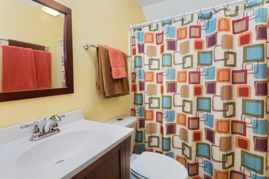 2941 East Riverside Road Buchanan, MI 49107 - Photo 18 of 27 18_2941ERiversideRoad_8_Bathroom_LowRes