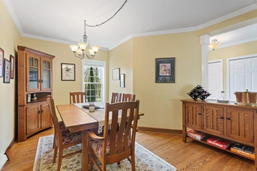 2941 East Riverside Road Buchanan, MI 49107 - Photo 3 of 27 03_2941ERiversideRoad_369001_DiningRoom_