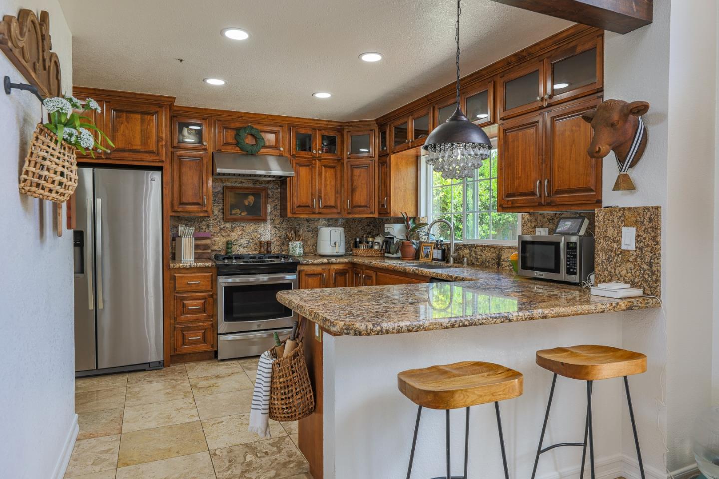 166 Sutton Way Salinas, CA 93906 - Photo 13 of 29