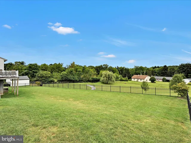 a house view with a outdoor space