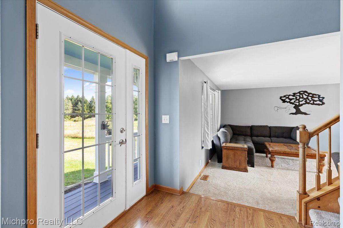 672 South Hurd Road Oxford, MI 48371 - Photo 16 of 51 Gallery Image 16