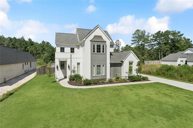 $915,000 | 383 Rue Charlotte, Covington, LA 70433
