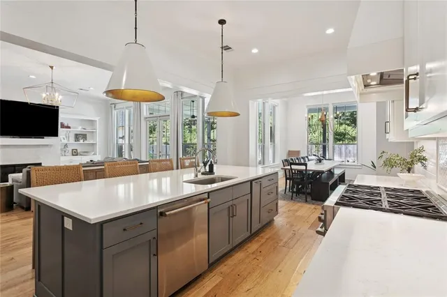 $915,000 | 383 Rue Charlotte, Covington, LA 70433