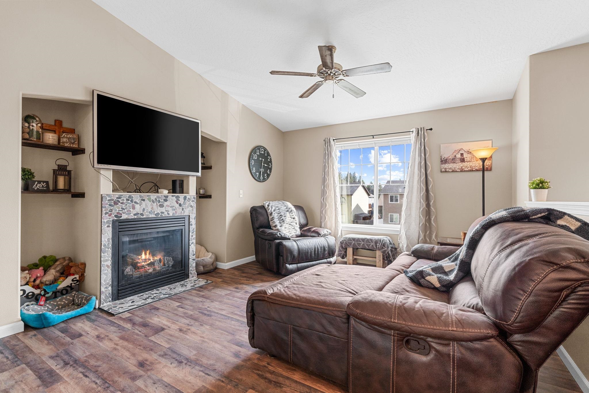 823 East Silver Pine Road Colbert, WA 99005 - Photo 4 of 27