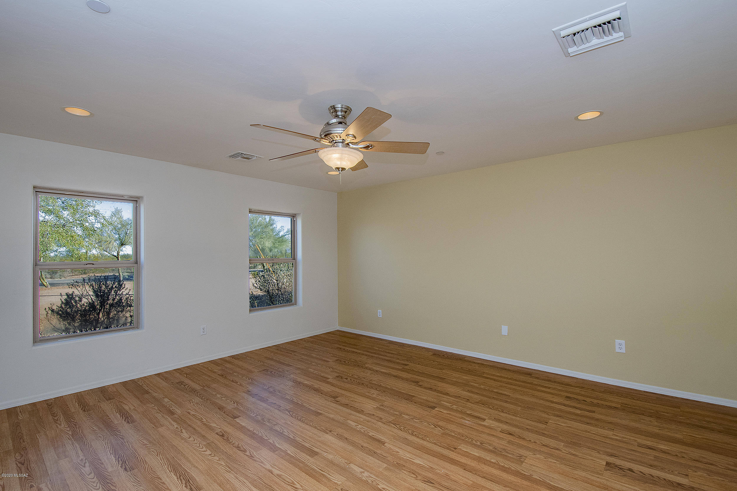 12559 West Magee Road Tucson, AZ 85743 - Photo 14 of 35