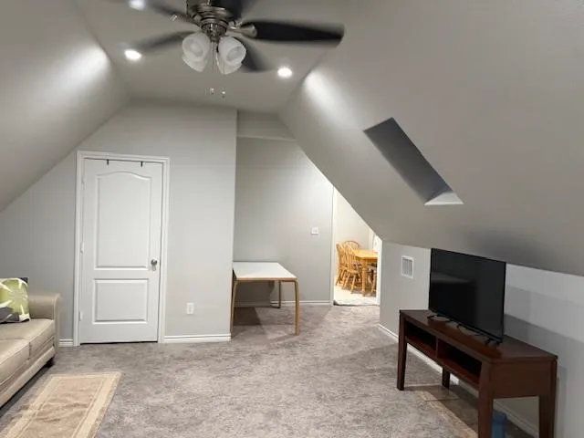 $1,350 | 739 Summit Springs Drive, Marble Falls, TX 78654