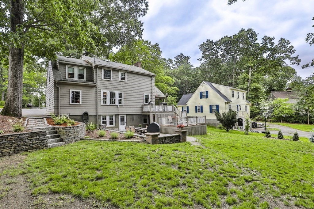 90 Outlook Road Wakefield, MA 01880 - Photo 3 of 42 Gallery Image 3