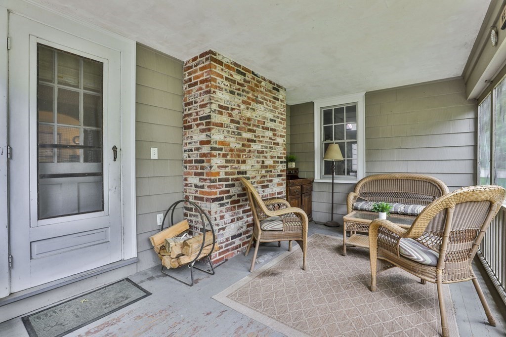 90 Outlook Road Wakefield, MA 01880 - Photo 32 of 42 Gallery Image 32
