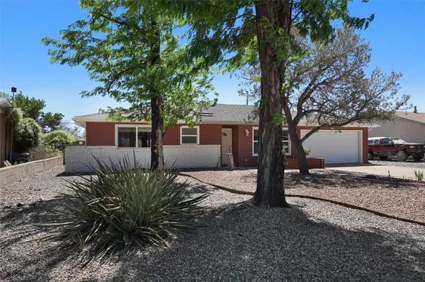 $541,000 | 76 Isleta Drive, White Rock, NM 87547