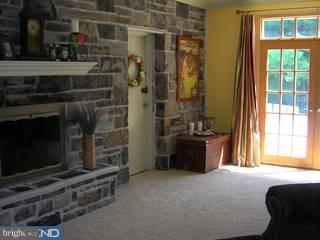9025 Pine Road Philadelphia, PA 19115 - Photo 2 of 6