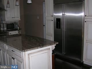 9025 Pine Road Philadelphia, PA 19115 - Photo 4 of 6