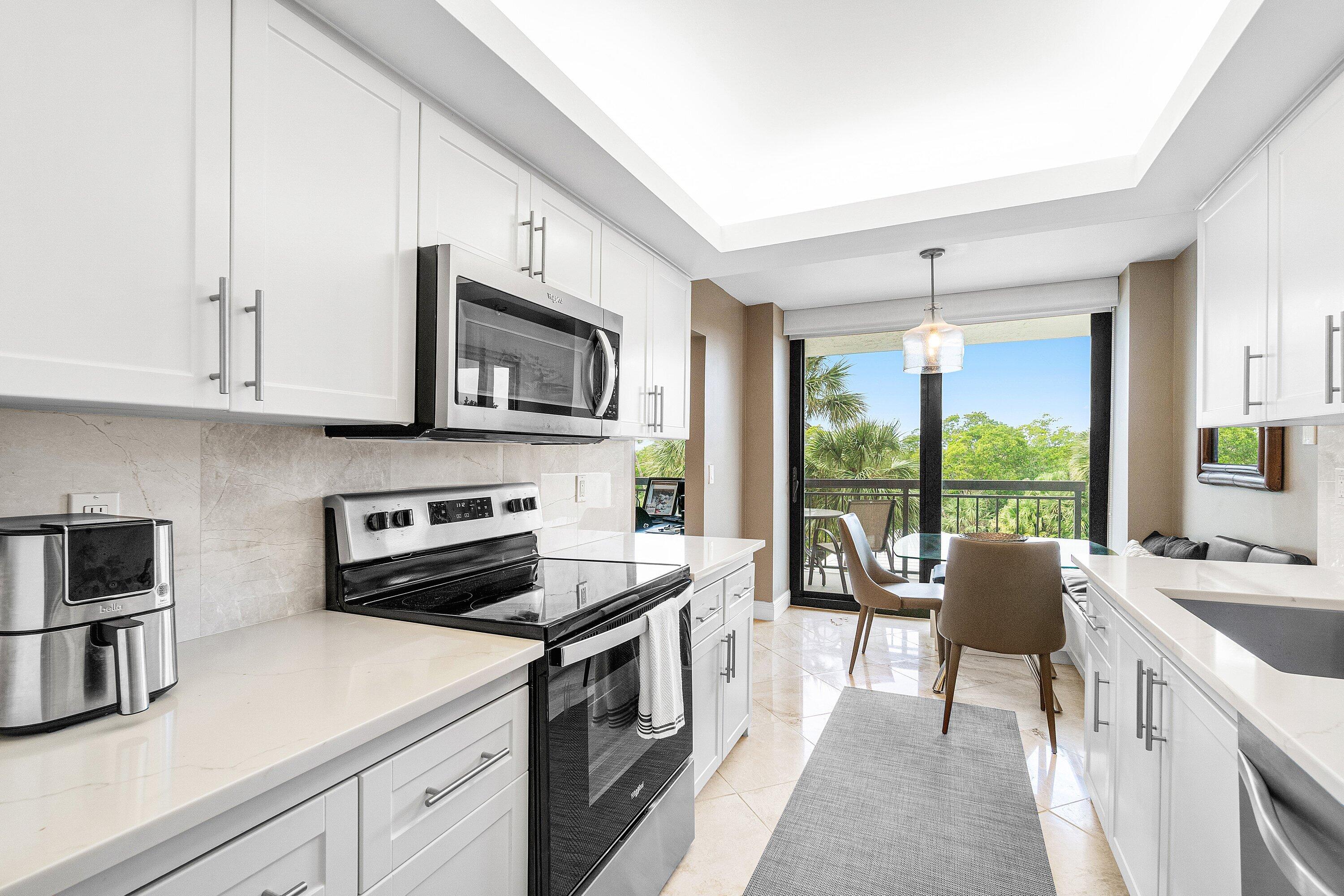 2001 North Ocean Boulevard, Unit 305 Boca Raton, FL 33431 - Photo 24 of 61 Kitchen