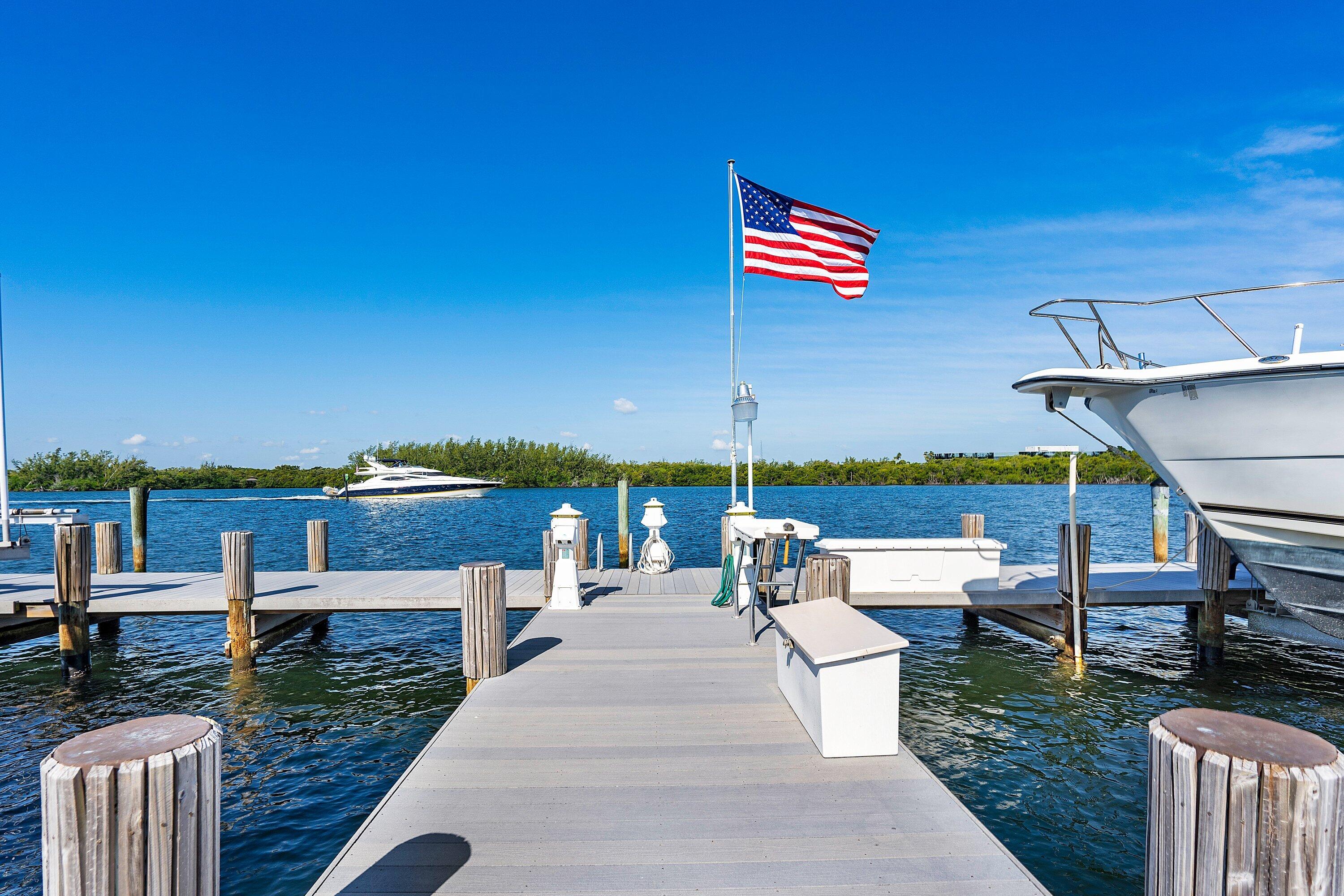 2001 North Ocean Boulevard, Unit 305 Boca Raton, FL 33431 - Photo 9 of 61 Boat Docks
