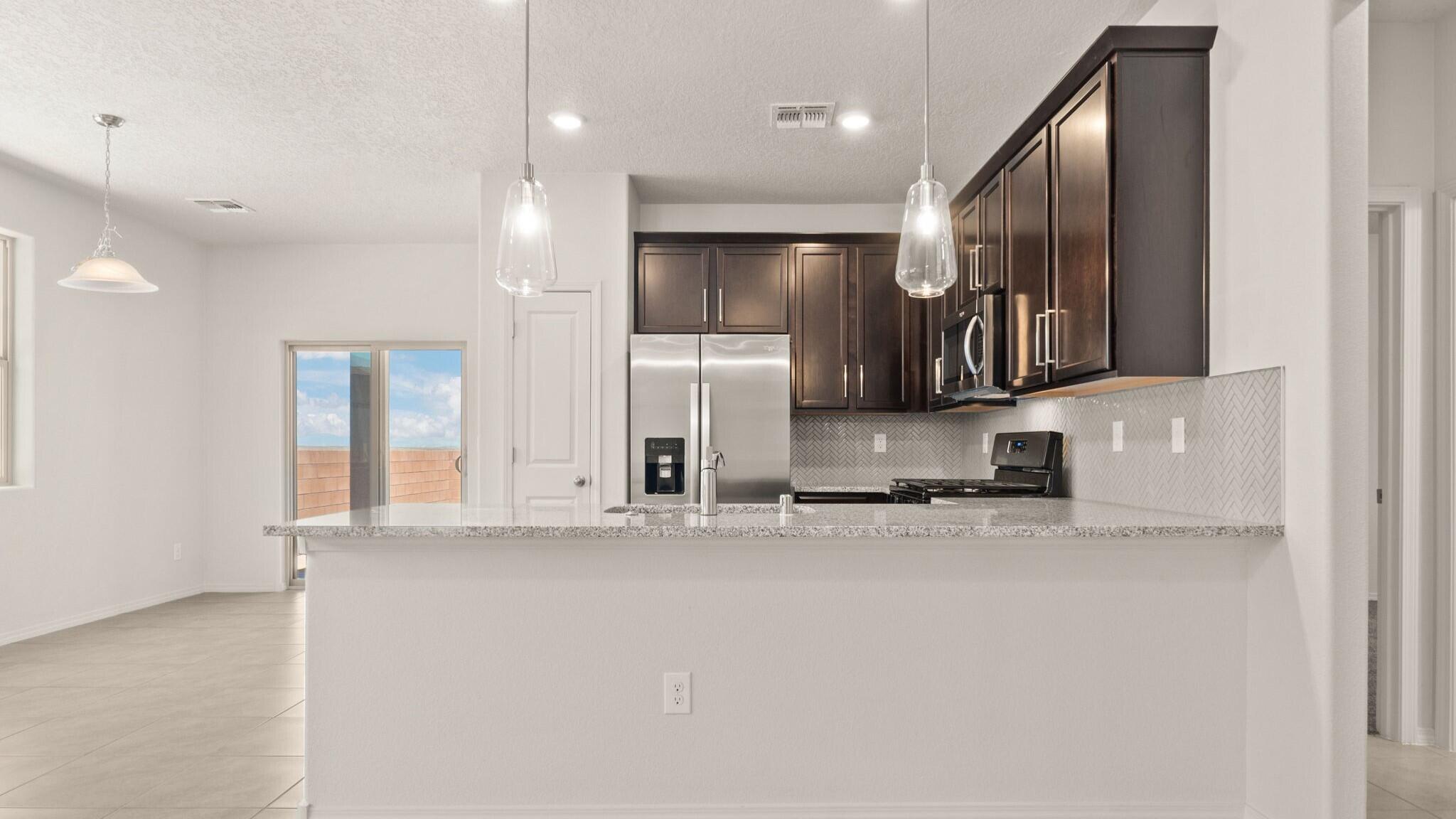 2516 Talisker Street Northeast Rio Rancho, NM 87144 - Photo 9 of 30 Gallery Image 9