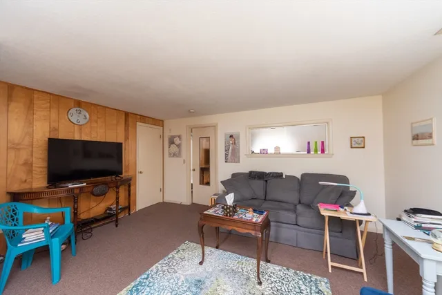 $1,495 | 18 Alexander Avenue, Unit 18, Clinton, MA 01510