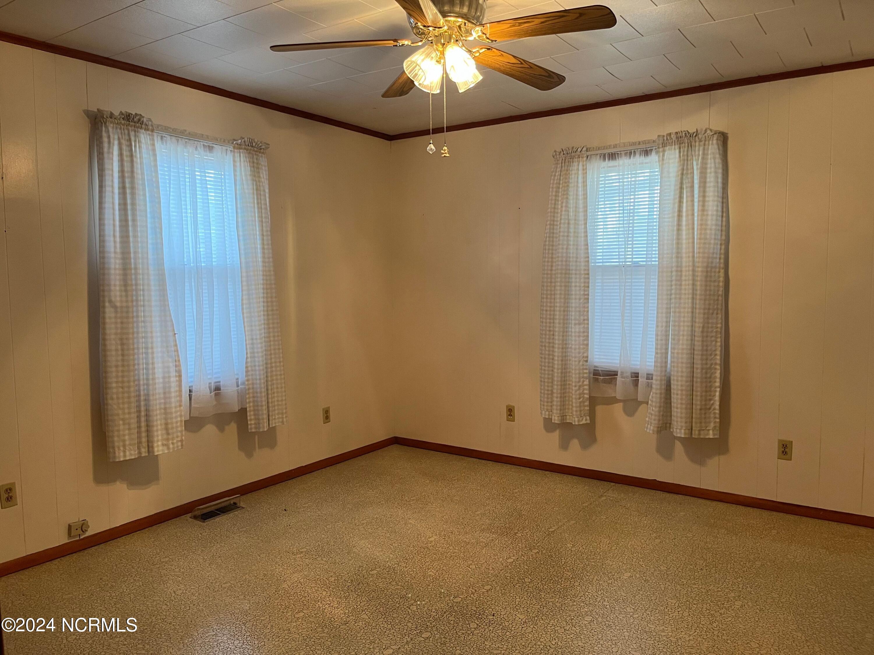 1806 County Street Elizabeth City, NC 27909 - Photo 20 of 32 IMG_8342