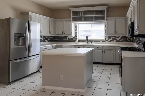 $2,050 | 7103 Misty Brook, San Antonio, TX 78250