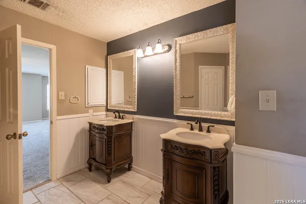 $2,050 | 7103 Misty Brook, San Antonio, TX 78250