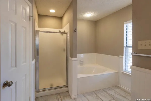 $2,050 | 7103 Misty Brook, San Antonio, TX 78250