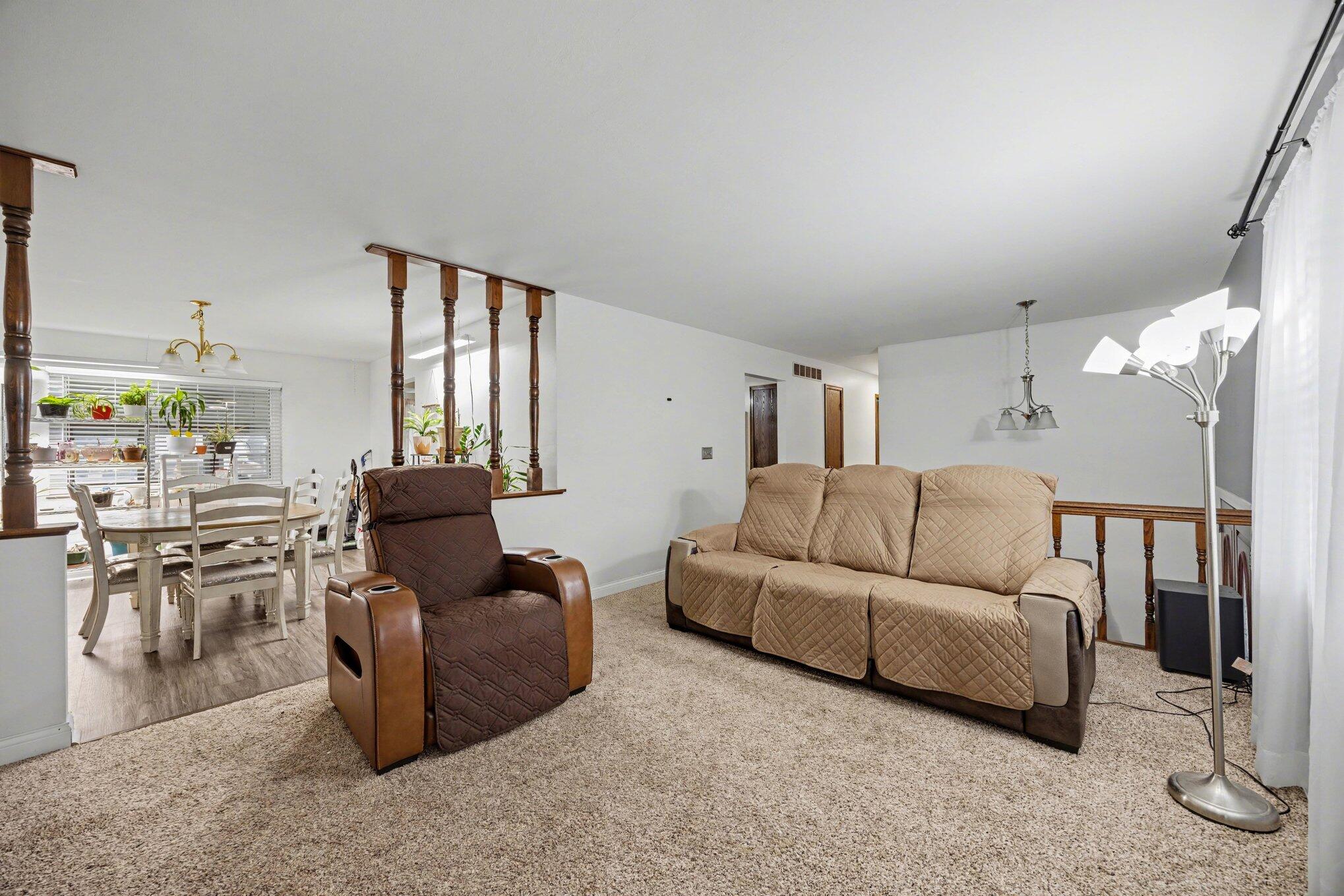 8380 Pleasant Valley Road Florence, KY 41042 - Photo 7 of 44