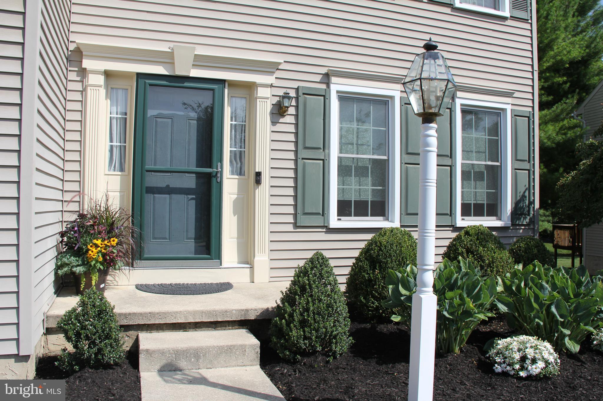 702 Farnum Road Lititz, PA 17543 - Photo 8 of 52