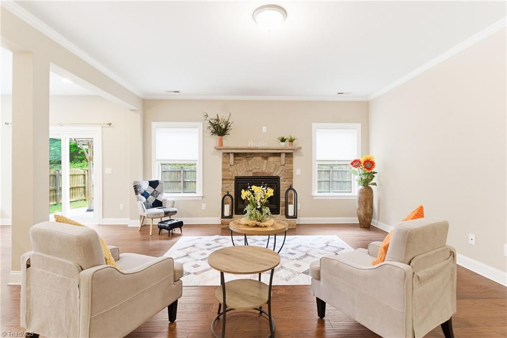 959 Longleaf Pine Place Mebane, NC 27302 - Photo 11 of 47 Living Room
