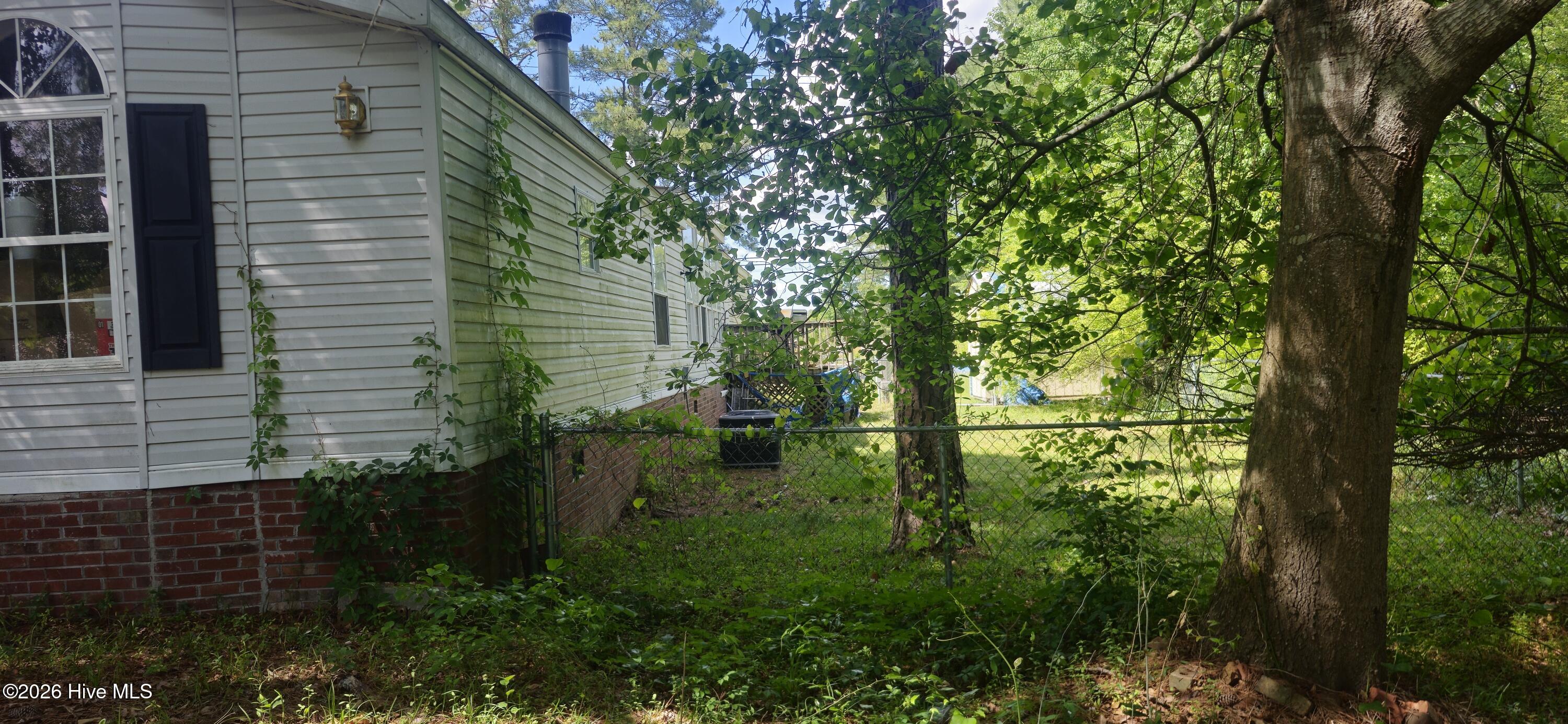 103 Old Fountain Road Richlands, NC 28574 - Photo 4 of 7 20260513_152641