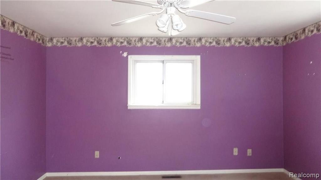 24919 Calvin Street Dearborn, MI 48124 - Photo 11 of 32