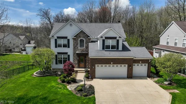 $469,900 | 980 Queens Gate Way, Wadsworth, OH 44281