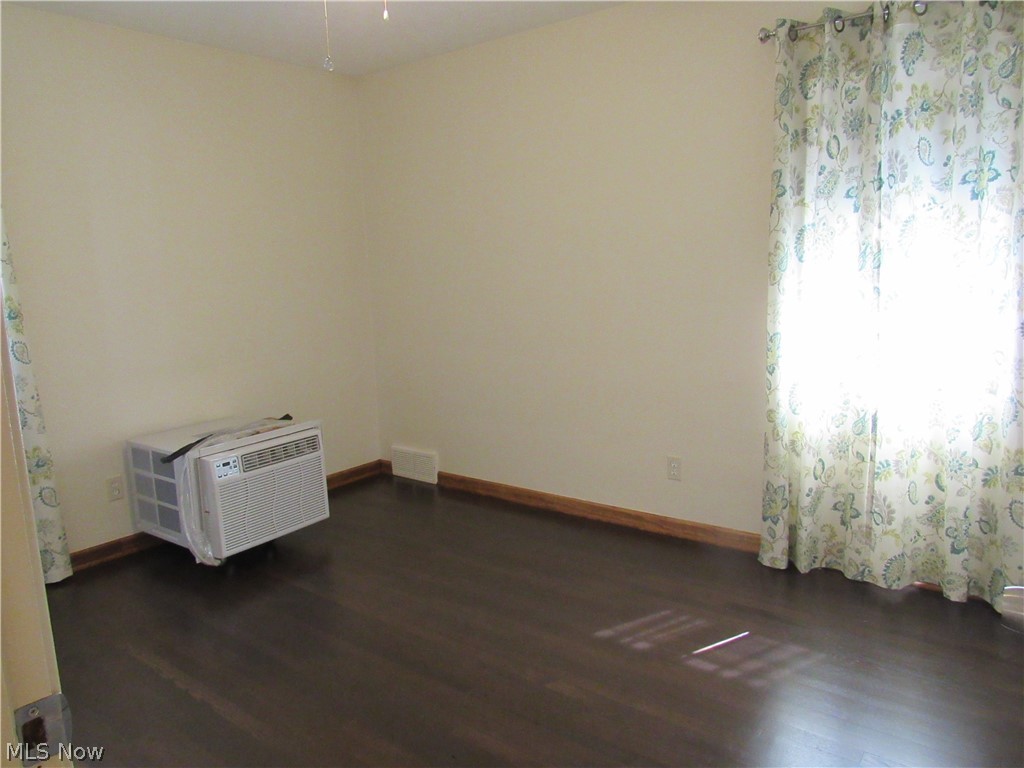 3247 Berea Road Cleveland, OH 44111 - Photo 17 of 35 Gallery Image 17