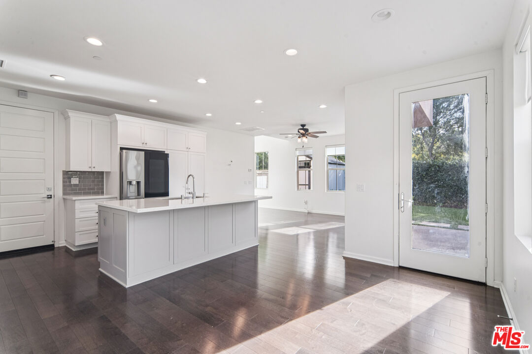 91 Lavender Lake Forest, CA 92630 - Photo 13 of 30