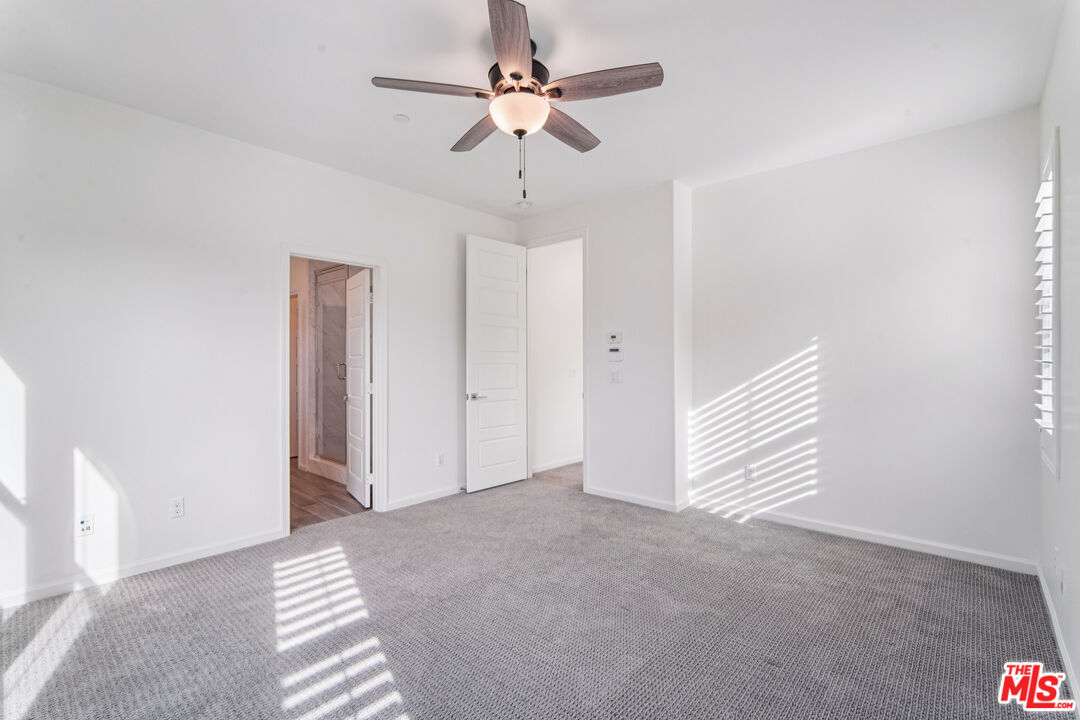 91 Lavender Lake Forest, CA 92630 - Photo 18 of 30