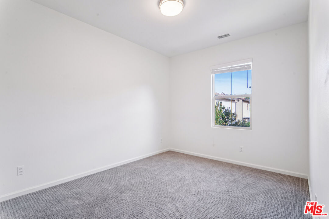 91 Lavender Lake Forest, CA 92630 - Photo 21 of 30