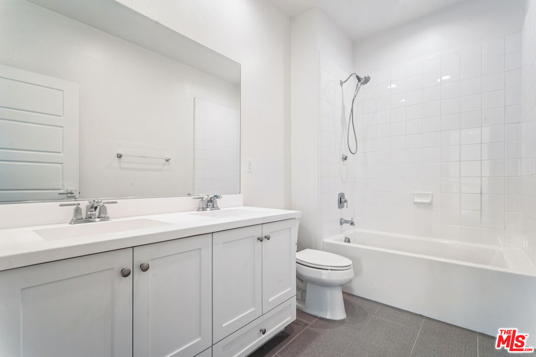 91 Lavender Lake Forest, CA 92630 - Photo 23 of 30