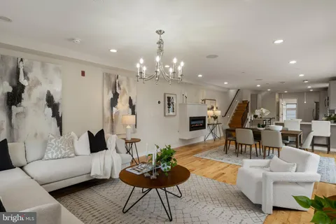 $665,000 | 1013 South 12th Street, Unit 3, Philadelphia, PA 19147