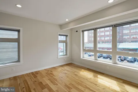 $665,000 | 1013 South 12th Street, Unit 3, Philadelphia, PA 19147