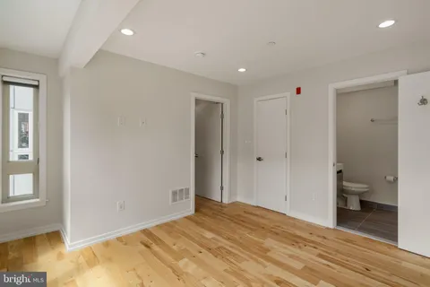 $665,000 | 1013 South 12th Street, Unit 3, Philadelphia, PA 19147