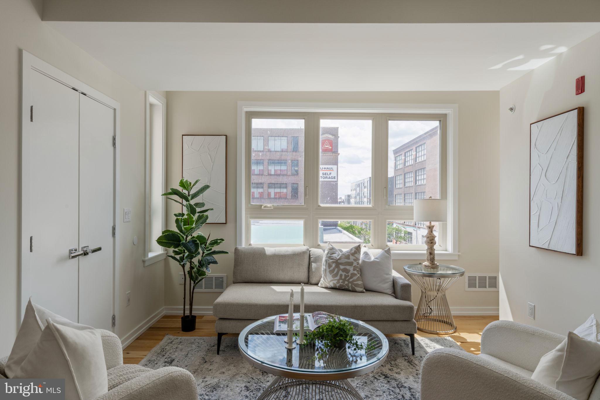 1013 South 12th Street, Unit 3 Philadelphia, PA 19147 - Photo 32 of 57 2nd floor den/flex space